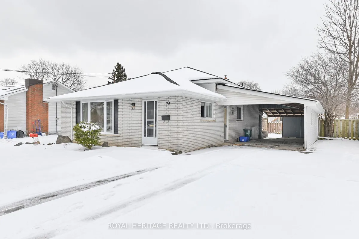 Detached Belleville home with garage driveway frontage