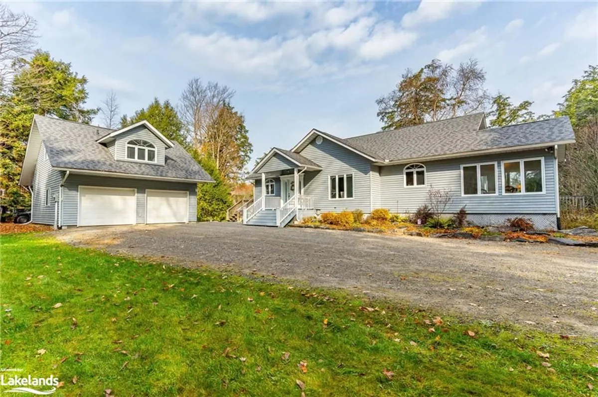 Detached Haliburton home with broad garage frontage