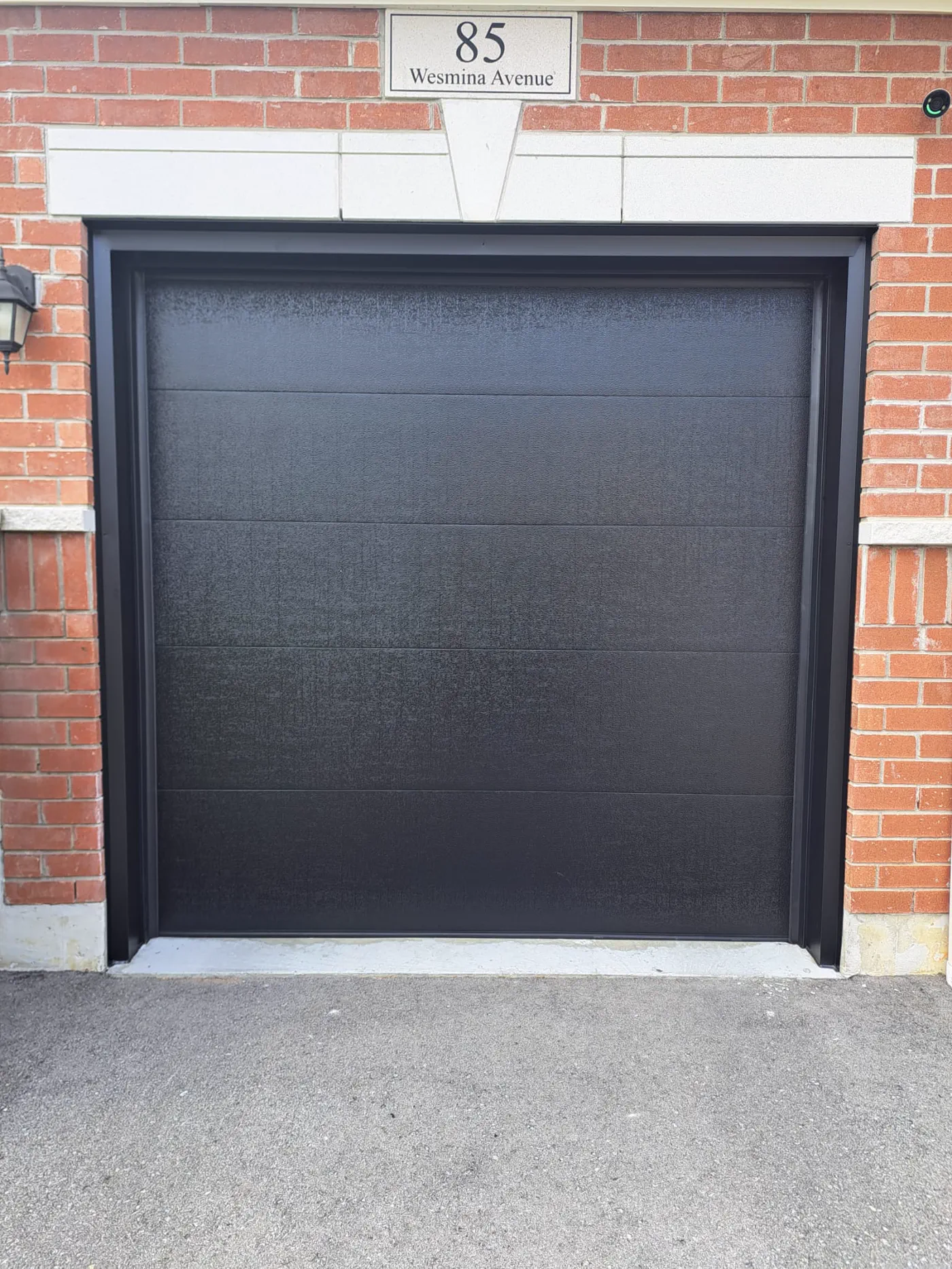 Second RedOak field photo showing garage-door detail near vaughan
